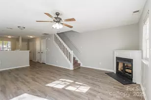 6856 Cypress Tree Ln, Charlotte, NC 28215 - Photo 7