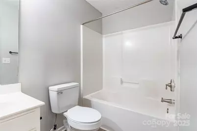 6856 Cypress Tree Lane, Charlotte, NC 28215 - Photo 17