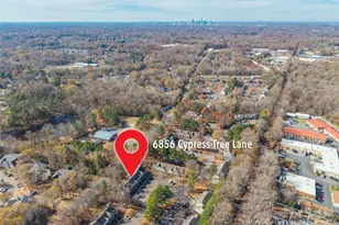 6856 Cypress Tree Ln, Charlotte, NC 28215 - Photo 23