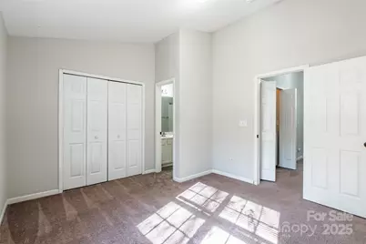 6856 Cypress Tree Lane, Charlotte, NC 28215 - Photo 11