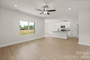 3510 Saddlebred Dr, Gastonia, NC 28052 - Photo 3