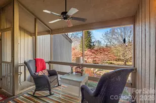 16 Lakemoor Ln, Hendersonville, NC 28739 - Photo 23