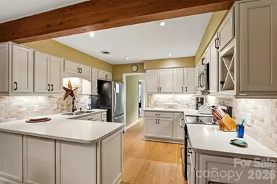 16 Lakemoor Lane, Hendersonville, NC 28739 - Photo 11