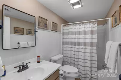 16 Lakemoor Lane, Hendersonville, NC 28739 - Photo 19