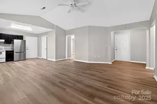 615 Basil Ct, Spartanburg, SC 29301 - Photo 17