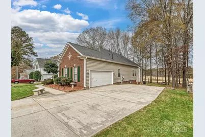 10915 Sycamore Club Drive, Mint Hill, NC 28227 - Photo 41