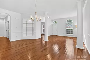 10915 Sycamore Club Dr, Mint Hill, NC 28227 - Photo 9