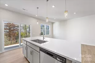 6013 Longar Ln, Charlotte, NC 28269 - Photo 11