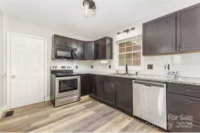 281 Sutton Road S, Fort Mill, SC 29708 - Photo 7