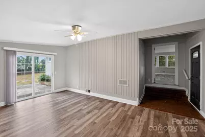 102 Maxine Street, Spartanburg, SC 29302 - Photo 9