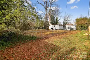 102 Maxine St, Spartanburg, SC 29302 - Photo 43