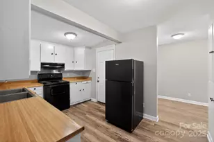 102 Maxine St, Spartanburg, SC 29302 - Photo 21