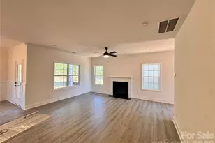 724 Inwood Hill Dr, Gastonia, NC 28056 - Photo 3