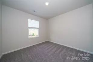 8012 Hidden Spgs Trl, Charlotte, NC 28216 - Photo 13