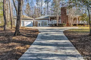 303 Fairforest Dr, Rutherfordton, NC 28139 - Photo 5