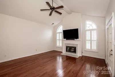 8320 Highland Glen Drive, Charlotte, NC 28269 - Photo 9