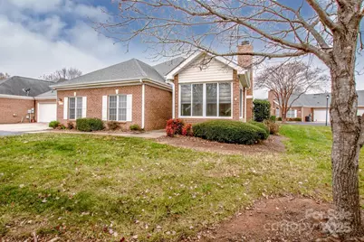 8320 Highland Glen Drive, Charlotte, NC 28269 - Photo 3