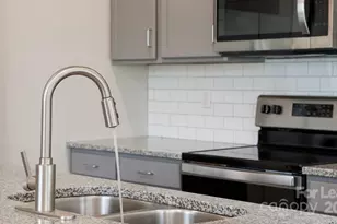 1018 Catalyst Blvd, Charlotte, NC 28262 - Photo 5