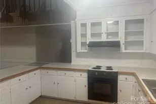 5312 Larewood Dr, Charlotte, NC 28215 - Photo 3