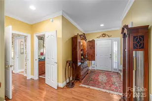 42 Tiverton Ln, Asheville, NC 28803 - Photo 5