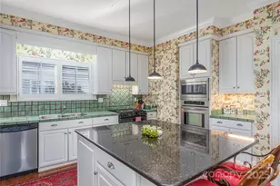 42 Tiverton Ln, Asheville, NC 28803 - Photo 13