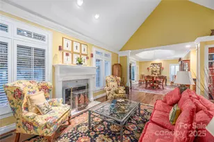 42 Tiverton Ln, Asheville, NC 28803 - Photo 7