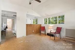 609 Maple St, Brevard, NC 28712 - Photo 11