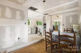 609 Maple St, Brevard, NC 28712 - Photo 15