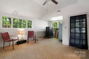 609 Maple St, Brevard, NC 28712 - Photo 13