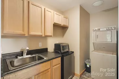 609 Maple Street, Brevard, NC 28712 - Photo 7