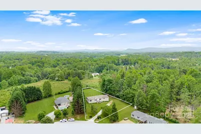 37 Bittersweet Drive, Hendersonville, NC 28792 - Photo 17