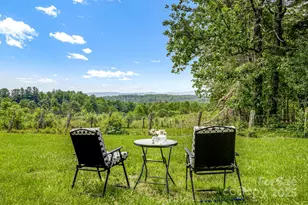 37 Bittersweet Dr, Hendersonville, NC 28792 - Photo 19