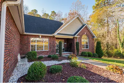 1436 20th Avenue Place NE, Hickory, NC 28601 - Photo 3