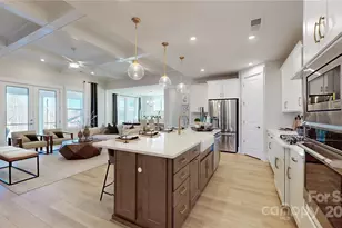 1043 Wylie Fls Ln, York, SC 29745 - Photo 7