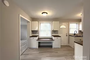 1142 Mona Dr, Charlotte, NC 28206 - Photo 7