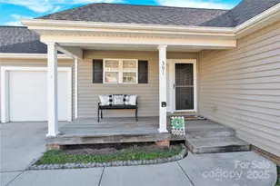 391 Brook Glen Dr, Mooresville, NC 28115 - Photo 3