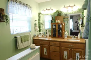 111 8th St, York, SC 29745 - Photo 15