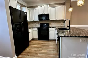 15808 Sharon Dale Dr, Davidson, NC 28036 - Photo 13