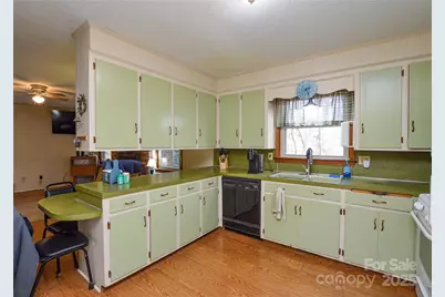 1405 Forest Park Drive #1, Statesville, NC 28677 - Photo 9