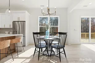 151 Hedgewood Dr, Mooresville, NC 28115 - Photo 11