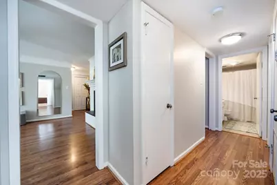 1708 Roxborough Road #H, Charlotte, NC 28211 - Photo 17