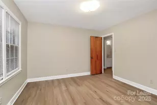 3728 Dresden Dr E, Charlotte, NC 28205 - Photo 15