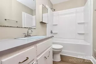 3728 Dresden Dr E, Charlotte, NC 28205 - Photo 11