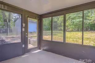 6921 Idlewild Rd, Charlotte, NC 28212 - Photo 25