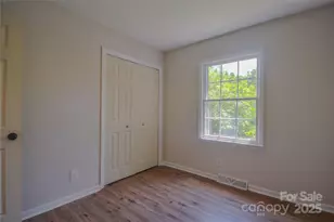 6921 Idlewild Rd, Charlotte, NC 28212 - Photo 13