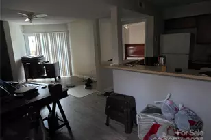 4500 Sharon Chase Dr, Charlotte, NC 28215 - Photo 3