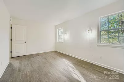 6104 Bridlewood Lane, Charlotte, NC 28215 - Photo 25