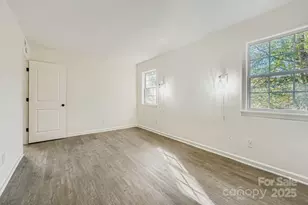 6104 Bridlewood Ln, Charlotte, NC 28215 - Photo 25