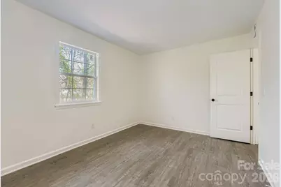 6104 Bridlewood Lane, Charlotte, NC 28215 - Photo 27