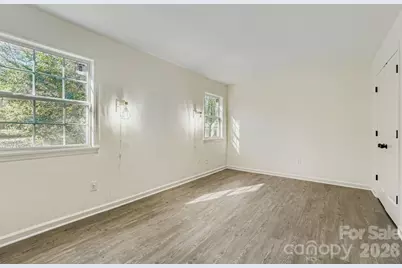6104 Bridlewood Lane, Charlotte, NC 28215 - Photo 21